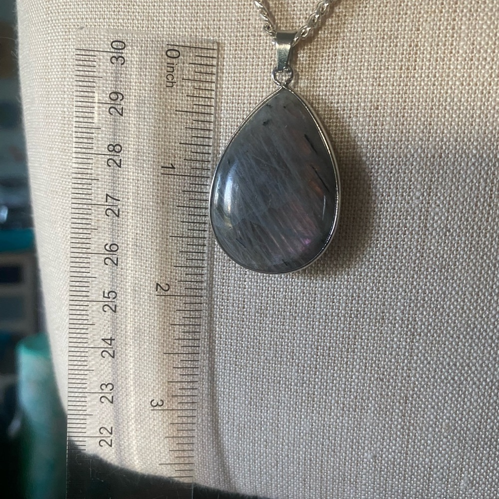 Rainbow Labradorite Teardrop Pendant - Picture 7 of 7